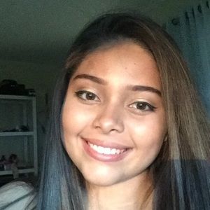 Meet your Posher, Brittney